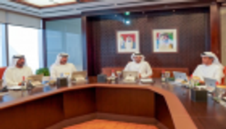 حمدان بن محمد يشيد بنسب إنجاز بنود "وثيقة الخمسين"