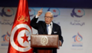 تفويض صلاحيات الرئيس التونسي.. جدل سياسي وقانوني