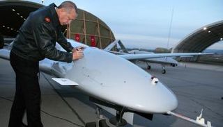 أردوغان يرسل درونز تركية الصنع لمساندة المليشيات الإرهابية في ليبيا