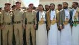 "الحوثي" ينهار.. صراع النفوذ والأجنحة المتناحرة