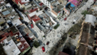 الثلج يباغت مدينة مكسيكية.. وأضرار بـ200 منزل