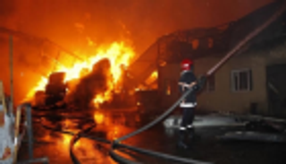 شجار على هاتف يحرق أكبر مخيم للمهاجرين بالمغرب