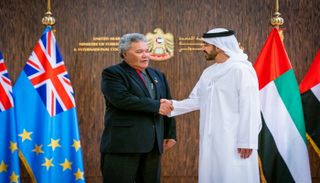 الشيخ عبدالله بن زايد ورئيس وزراء جزر توفالو