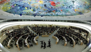 الإمارات تعتمد سياسة صارمة ترمي إلى محاربة العنف ضد المرأة