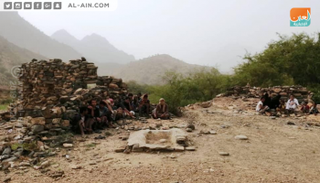 جانب من أسر قبائل الحولي النازحين بسبب الحوثي