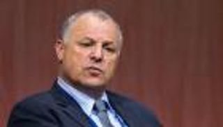 رئيس اتحاد الكرة المصري يرشح الجزائر للفوز بأمم أفريقيا