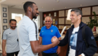 لوشيسكو يصل النمسا لقيادة تدريبات الهلال