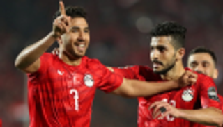 قائد منتخب مصر يجلب عرضا إنجليزيا لتريزيجيه