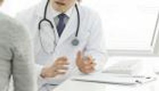 10 خرافات صحية شائعة أبطلها العلم الحديث