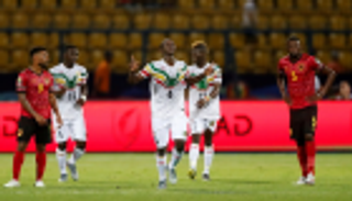 مالي تخطف صدارة المجموعة الخامسة بأمم أفريقيا بالفوز على أنجولا