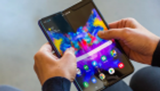كابوس جالاكسي فولد.. سامسونج تعالج عيوب الهاتف في شهرين
