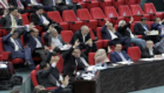 الأردن يواجه الأسلحة غير المرخصة بـ"تغليظ العقوبة"