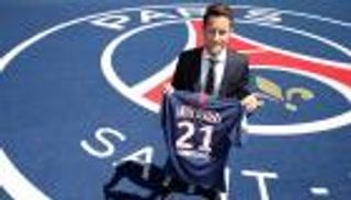 لاعب مانشستر يونايتد السابق ينضم رسميا لسان جيرمان