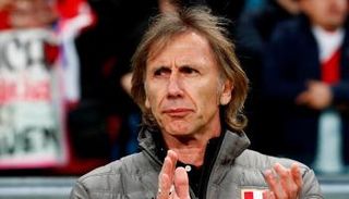 مدرب المنتخب البيروفي