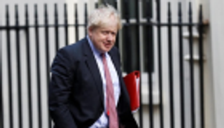 المرشح الأوفر حظا لقيادة بريطانيا يدعم فرض ضرائب على فيسبوك وأمازون