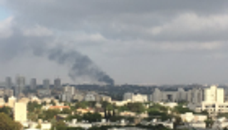 إصابة 14 جنديا إسرائيليا إثر حريق في سجن عسكري