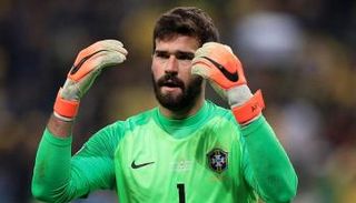 أليسون بيكر