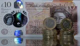 الجنيه الإسترليني يهبط أكثر من 1% أمام الدولار في أسبوع