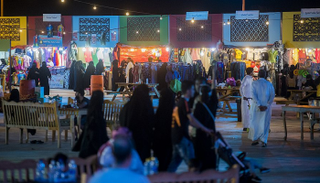المهرجان يشهد تزايداً في أعداد الزوار حيث وصل عددهم إلى 160 ألف زائر