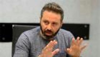 حازم إمام: صلاح ليس "سوبرمان".. وأجيري أخطأ