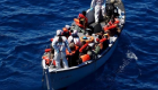 انتشال 14 جثة بعد غرق قارب للمهاجرين قبالة سواحل تونس