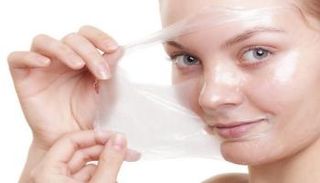 تقشير البشرة يساعد في التخلص من الخلايا الميتة - أرشيفية