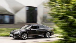 سكودا Superb الجديدة