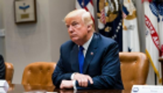 وزير بريطاني يعتزم الاعتذار لإيفانكا عن الإساءة لترامب