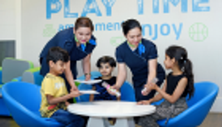 مطار دبي يدشن صالة جديدة للمسافرين الأطفال فقط