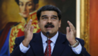 6 نقاط تحدد مصير فنزويلا.. مادورو "متفائل" بالحوار مع المعارضة