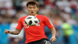 إيقاف هدف الهلال السعودي مدى الحياة في بلاده