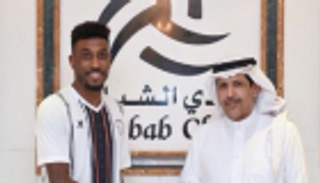 الشباب السعودي يضم أحمد شراحيلي
