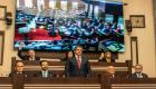 حكومة مسرور بارزاني تؤدي اليمين أمام برلمان كردستان العراق