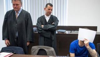 الشاب اغتصب وقتل المراهقة في إحدى الغابات