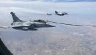 تصادم طائرتي تدريب عسكريتين في قطر