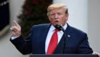 ترامب يعلن عزمه تشديد العقوبات على إيران قريبا