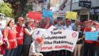 المتقاعدون الأتراك يحتجون للمطالبة بزيادة رواتبهم