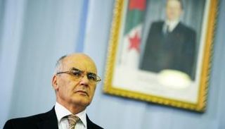 يوسف يوسفي وزير الصناعة الجزائري الأسبق - أرشيفية