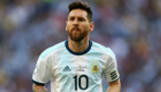 لفتة إنسانية جديدة من ميسي في مسقط رأسه
