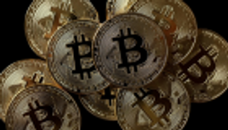 بيتكوين تخسر 7.7% بسبب عملة فيسبوك