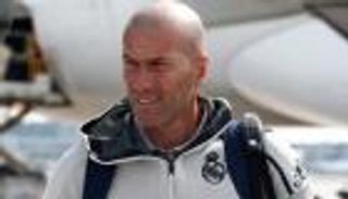 زيدان يترك معسكر ريال مدريد في مونتريال