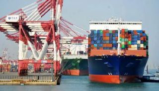 شاحنات البضائع الصينية 