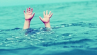 10 قتلى بينهم 6 أطفال في غرق سيارة بروسيا