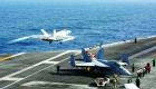 بريطانيا تبحث مع واشنطن تعزيز الوجود العسكري بالخليج