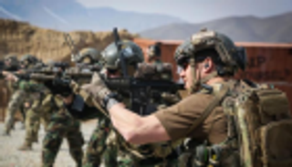 "الناتو" يعلن مقتل جندي أمريكي في أفغانستان