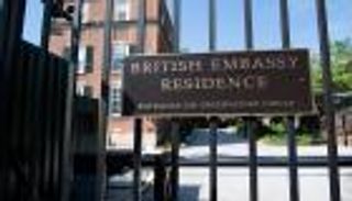 لندن تحقق في تسريبات أطاحت بسفيرها لدى واشنطن