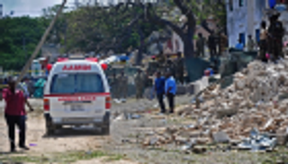 مقتل 7 بينهم وزير سابق في هجوم إرهابي على فندق بالصومال