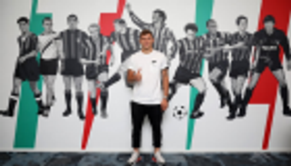 إنتر ميلان يتعاقد مع باريلا قادما من كالياري