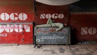 الأسواق ومتاجر الجملة مغلقة في أنحاء باكستان