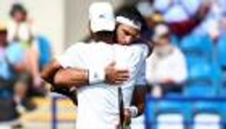 كابال وفرح يتوجان بلقب ويمبلدون لزوجي الرجال